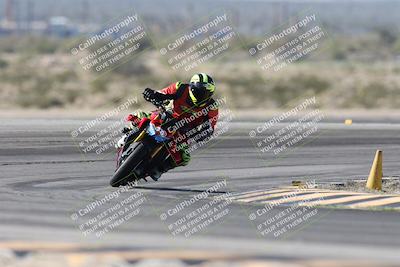 media/Jan-15-2026-Racers Edge (Thu) [[dfebeb70ab]]/3-B Group/Session 2 (Turn 11)/